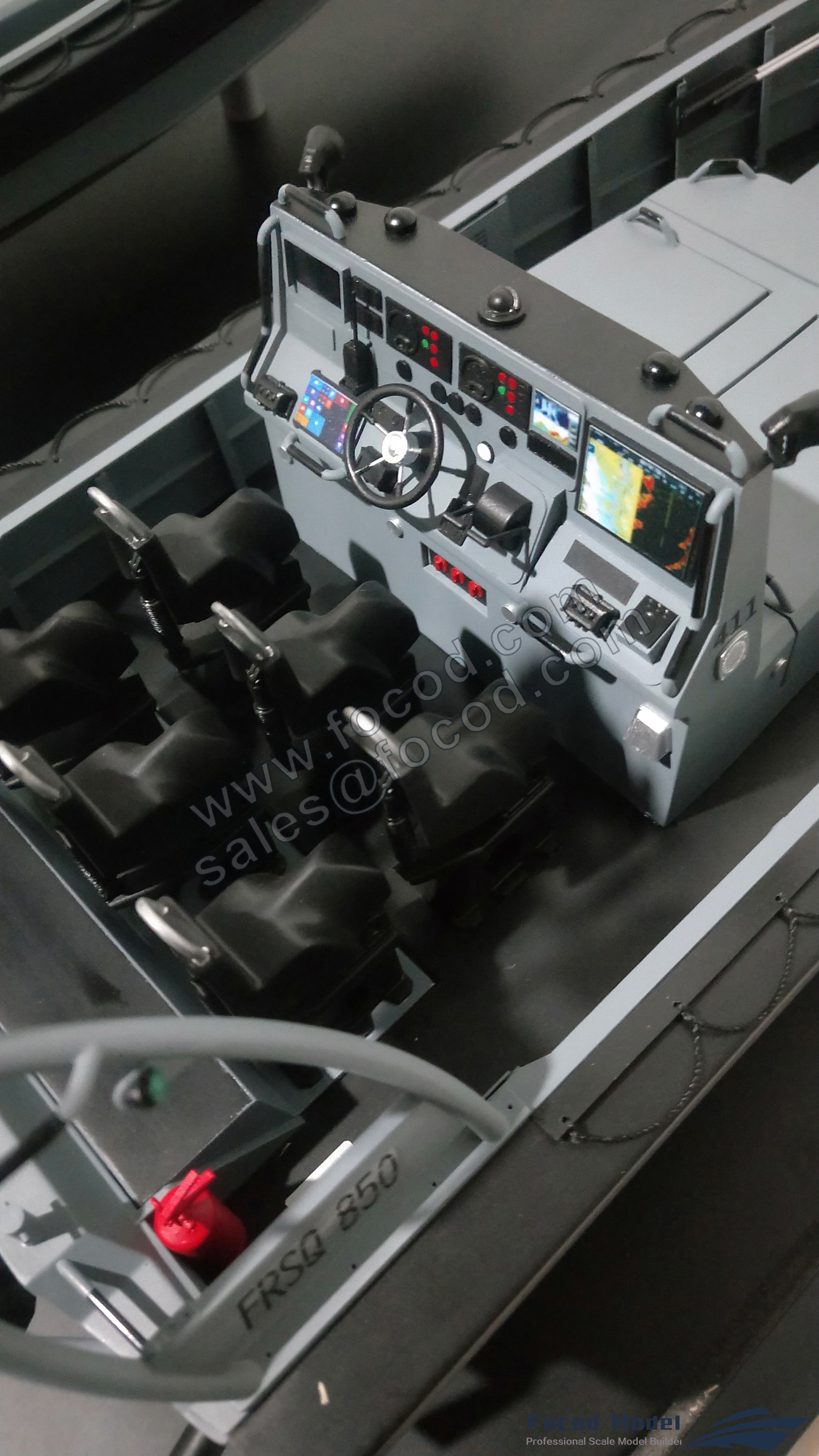 custom made model of 8.5m fast response boat